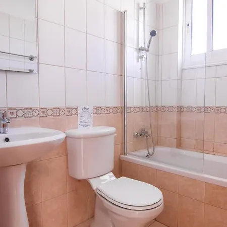 Appartement Phaedrus Living: Universal Flat Alina *