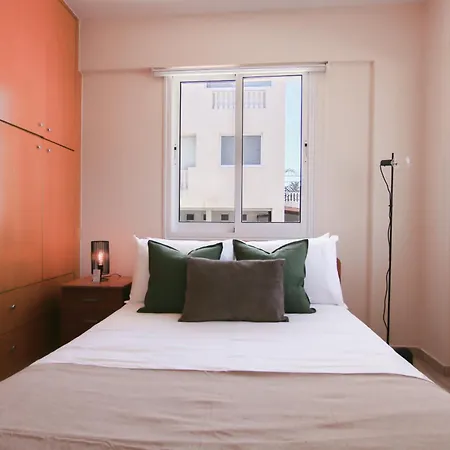 Phaedrus Living: Universal Flat Alina Διαμέρισμα Πάφος