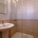 Apartment Phaedrus Living: Universal Flat Alina